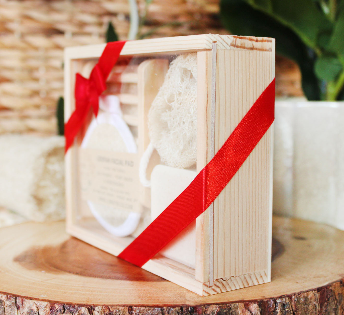 5 Piece Facial Spa Loofah & Soap Gift Set Bundle