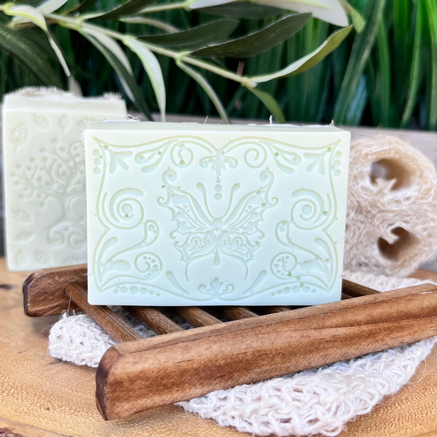 Lemongrass Green Tea Shea Butter Loofah Soap Bar