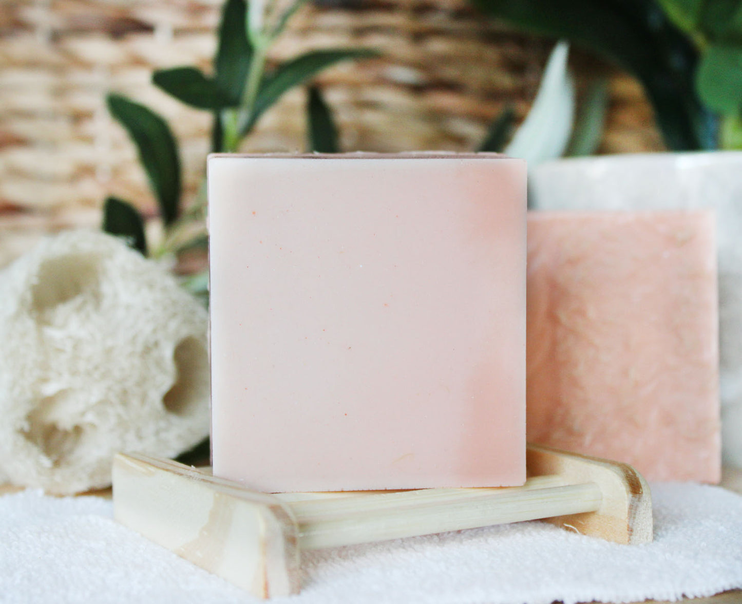 Sun Kissed Apple - Pear Loofah Soap with Shea Butter - 5.5oz