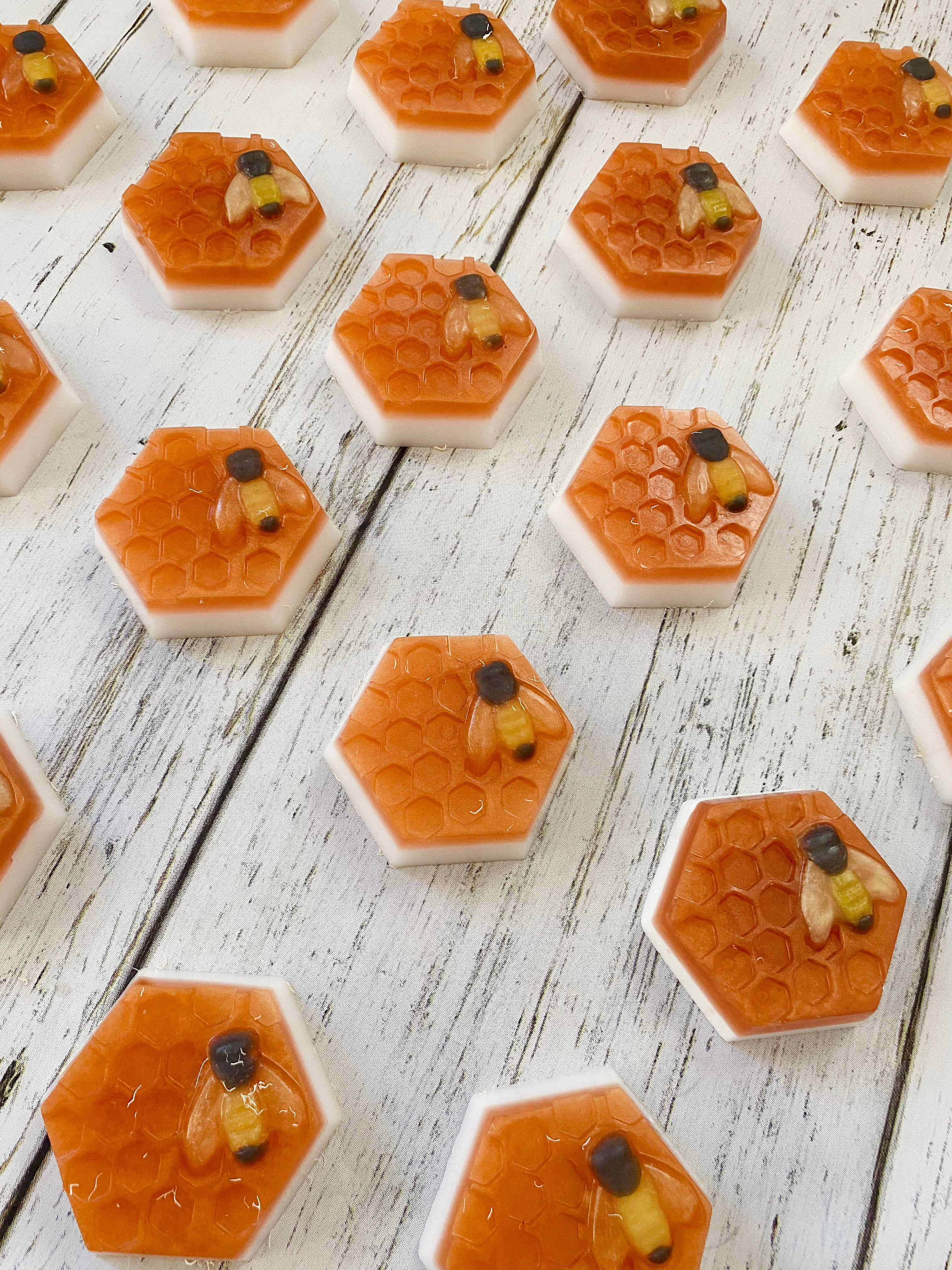 Bee Honeycomb & Shea Butter Soap Bar