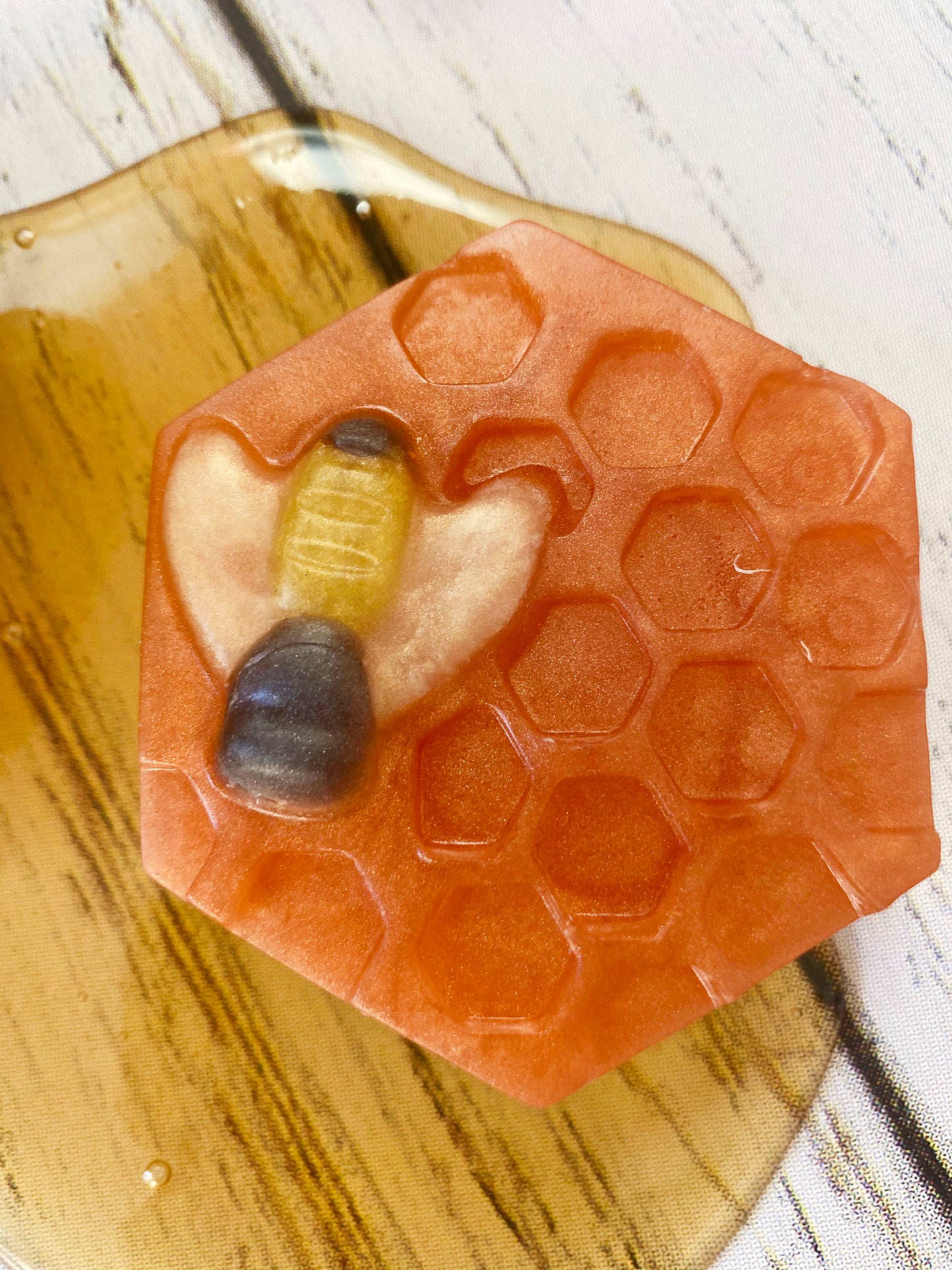 Bee Honeycomb & Shea Butter Soap Bar